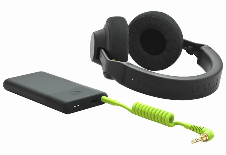 AIAIAI TMA-2 Studio Wireless+, vue de trois quarts, photo 4