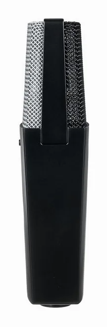 AKG C 114, vue de trois quarts, photo 2