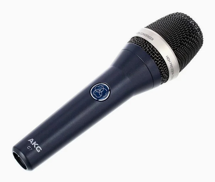 AKG C7, vue de trois quarts, photo 2
