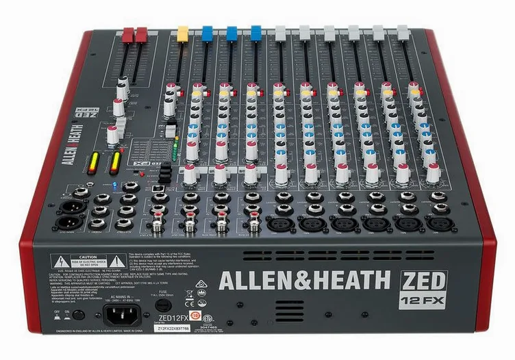 Allen & Heath ZED-12FX, vue de profil, photo 4