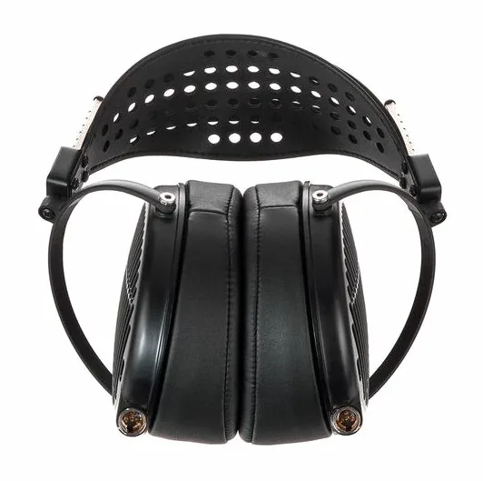 Audeze LCD-GX, vue de trois quarts, photo 4