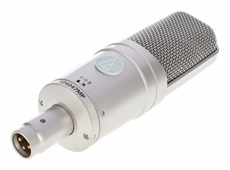 Audio-Technica AT4047 MP, vue de trois quarts, photo 4