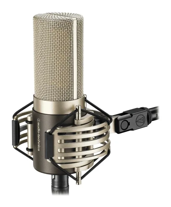 Audio-Technica AT5040, corps et connecteur, photo 3