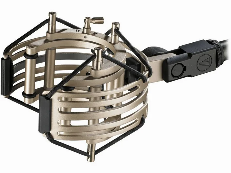 Audio-Technica AT5040, corps et connecteur, photo 4
