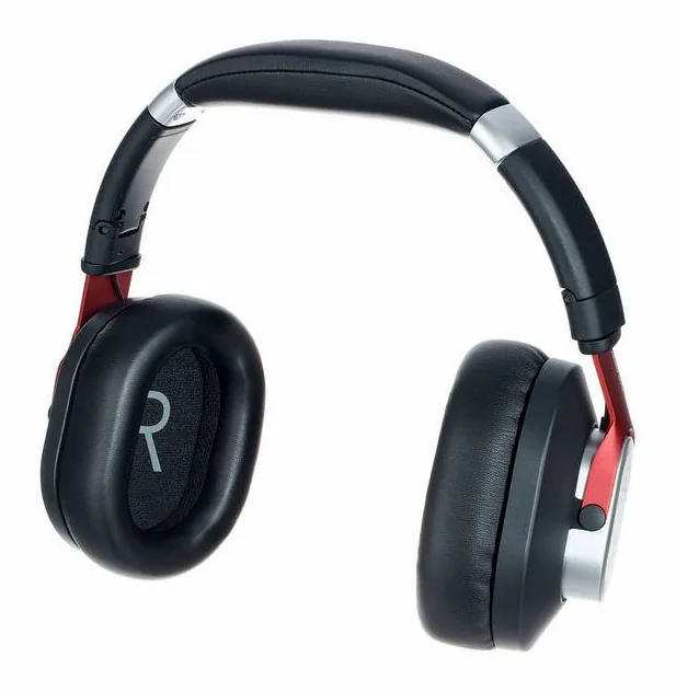 Austrian Audio Hi-X15, vue de profil, photo 2
