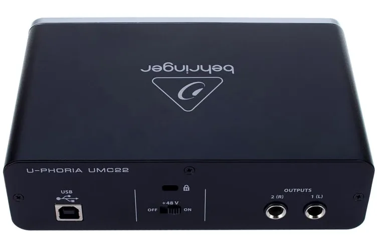 Behringer U-Phoria UMC22, face avant, photo 4