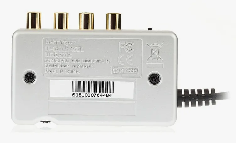 Behringer U-Control UCA202, vue de profil, photo 4