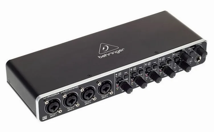 Behringer UMC404HD, face avant, photo 3