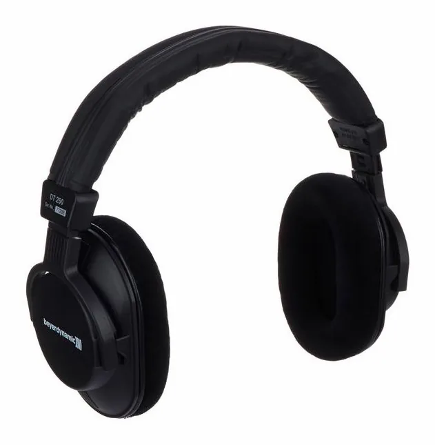 beyerdynamic DT-250/250, vue de trois quarts, photo 2