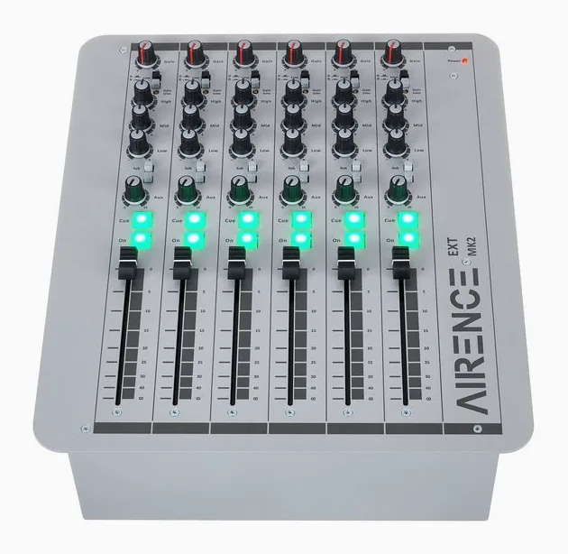 D&R Airence Expansion Unit MKII, face avant et faders, photo 2