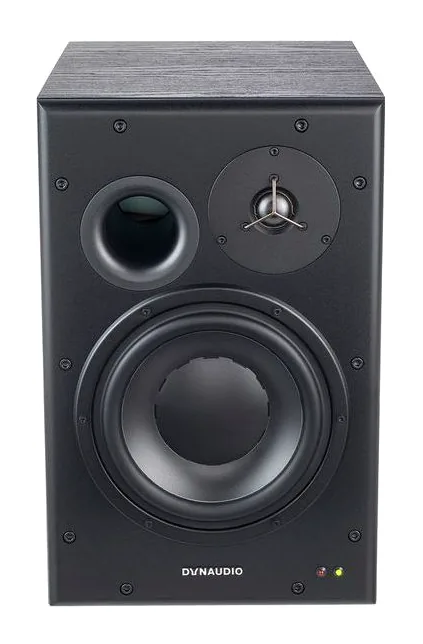 Dynaudio BM15A Right, vue de trois quarts, photo 2