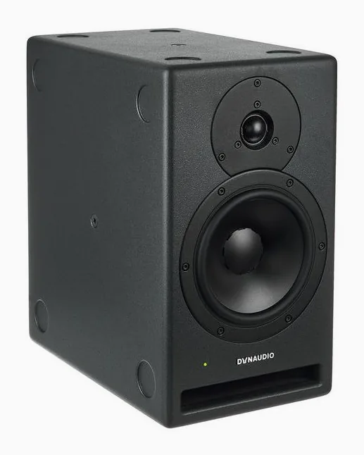 Dynaudio Core 7, face arrière, photo 3