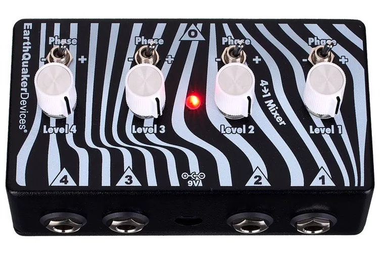 EarthQuaker Devices Four to One Mixer, vue de profil, photo 2