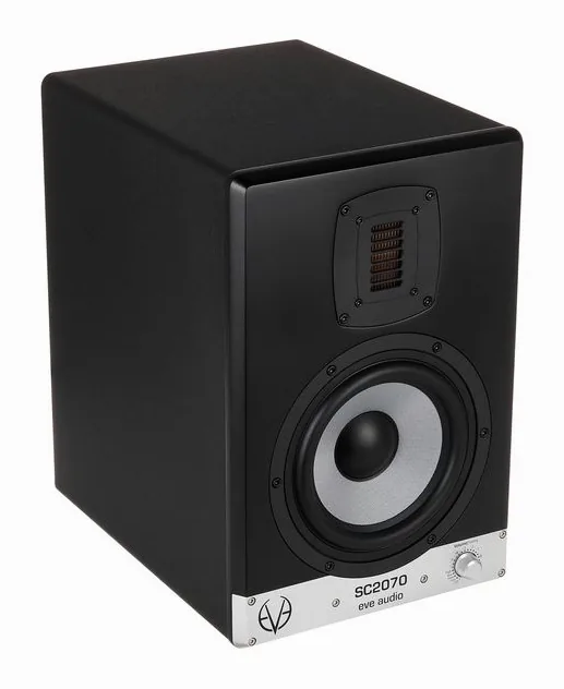 EVE Audio SC2070, vue de face, photo 3