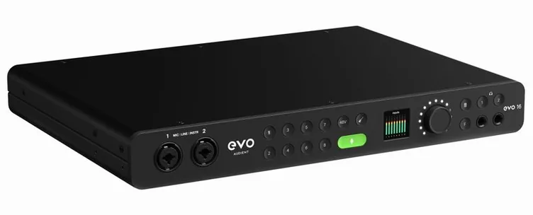 Audient EVO 16, vue de trois quarts, photo 2