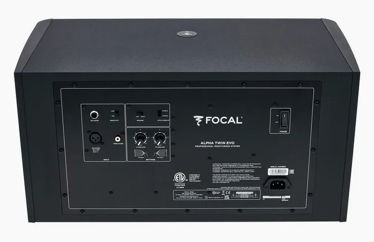 Focal Alpha Twin Evo, vue de trois quarts, photo 4