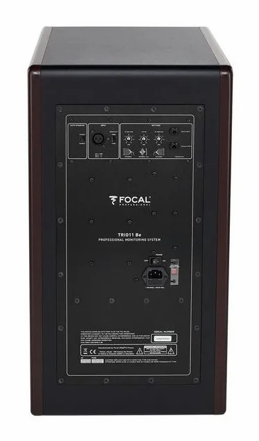 Focal Trio11 Be Red Burr Ash, vue de face, photo 4