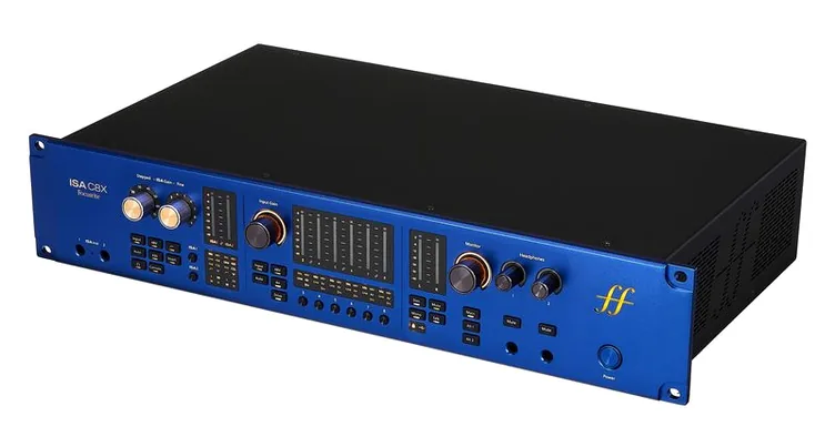 Focusrite ISA C8X Sonnox ISA Elite, vue de trois quarts, photo 2