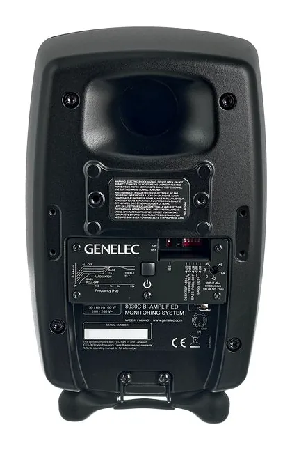 Genelec 8030 CM, vue de face, photo 4