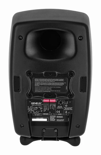 Genelec 8350 AMM, vue de trois quarts, photo 4