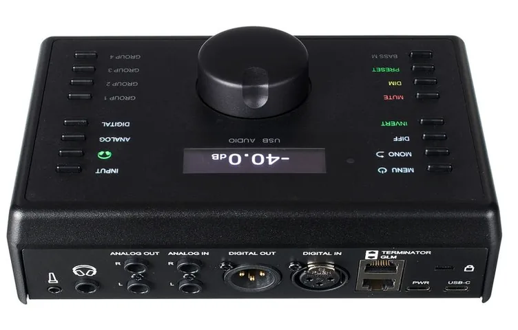 Genelec 9320A Reference Controller, face arrière, photo 4