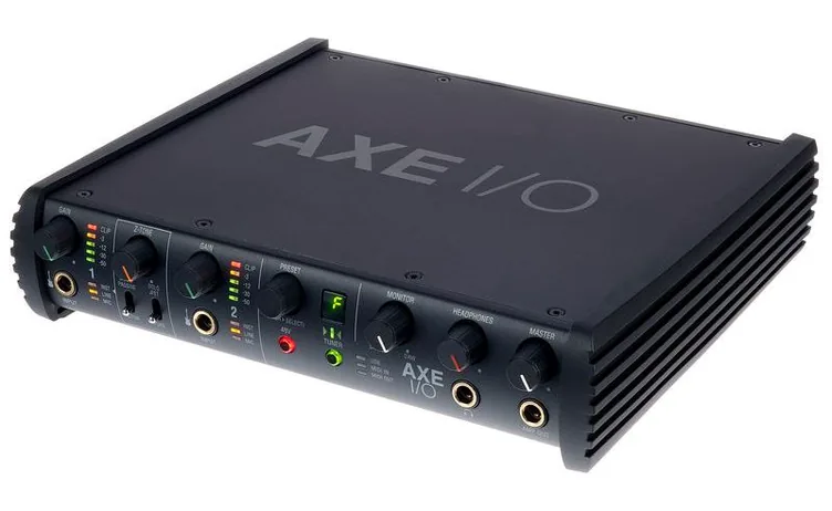 IK Multimedia AXE I/O+AmpliTube5+Tonex MAX, face arrière et connectique, photo 2
