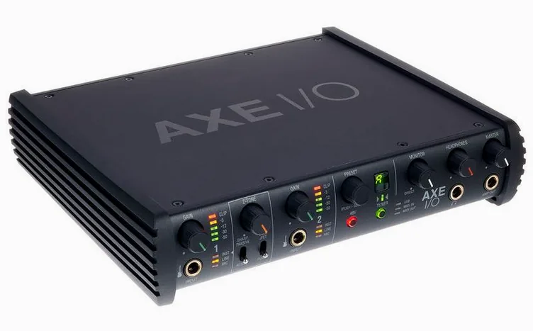 IK Multimedia AXE I/O+AmpliTube5+Tonex MAX, boutons et voyants, photo 3