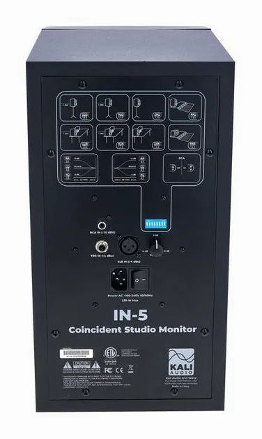 Kali Audio IN-5, vue de trois quarts, photo 4