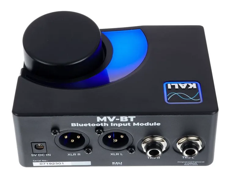 Kali Audio MV-BT, vue de face, photo 4