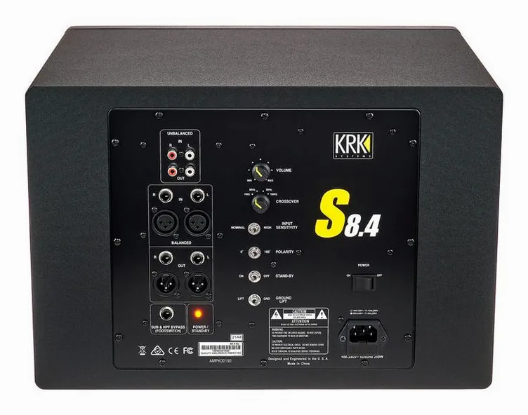 KRK S8G4, vue de trois quarts, photo 4