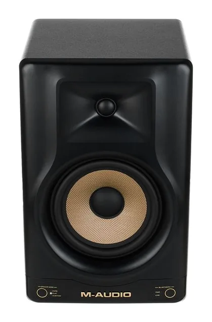 M-Audio Forty Sixty, vue de profil, photo 2