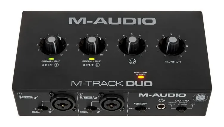M-Audio M-Track DUO, face arrière et connectique, photo 2