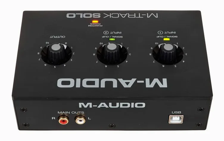 M-Audio M-Track Solo, face arrière et connectique, photo 4