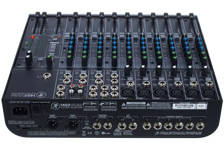 Mackie 1402 VLZ4, face avant et faders, photo 4