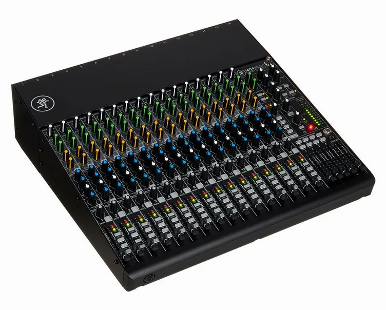 Mackie 1604 VLZ4, face avant et faders, photo 3