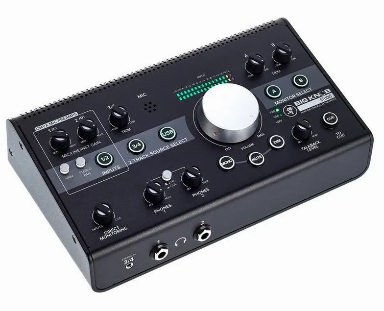 Mackie Big Knob Studio, face arrière et connectique, photo 3