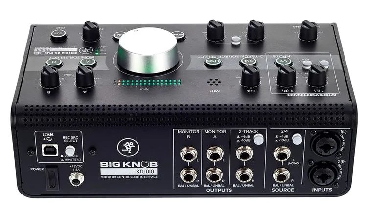 Mackie Big Knob Studio, vue de dessus, photo 4