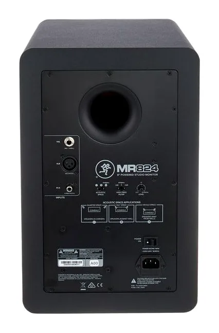 Mackie MR824, face arrière, photo 4