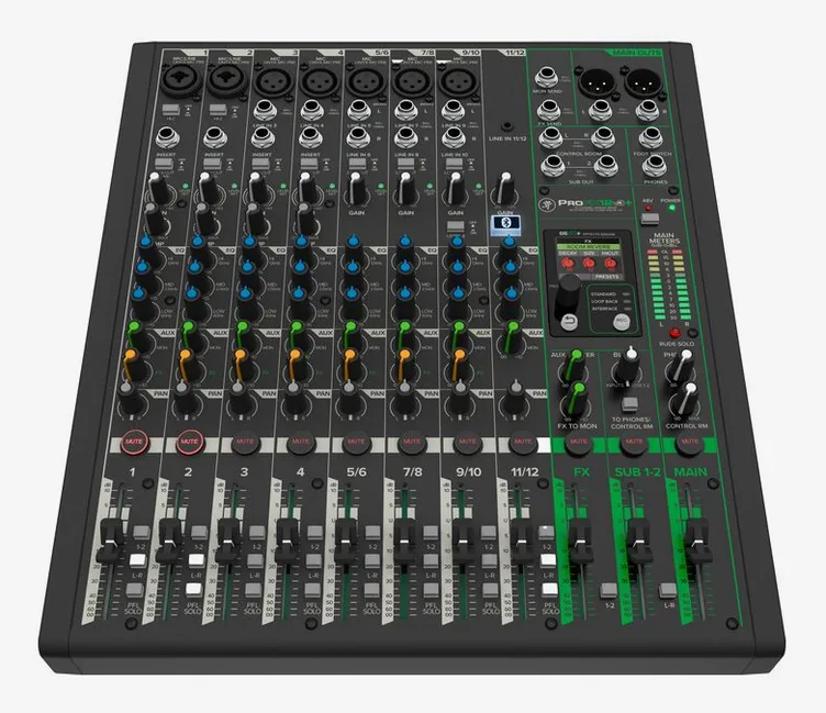 Mackie ProFX12v3+, face arrière, photo 2