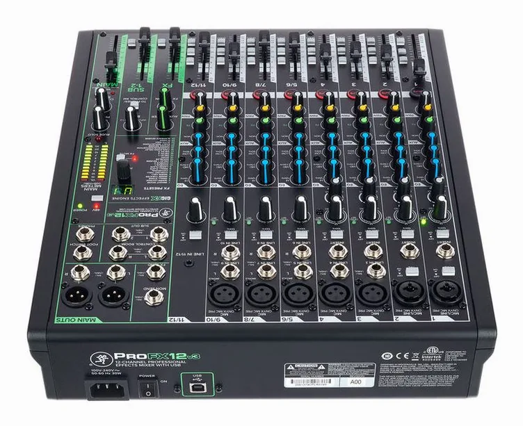Mackie ProFX12v3, vue de profil, photo 4