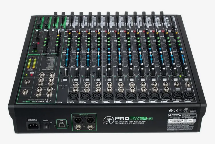 Mackie ProFX16v3, face arrière, photo 4