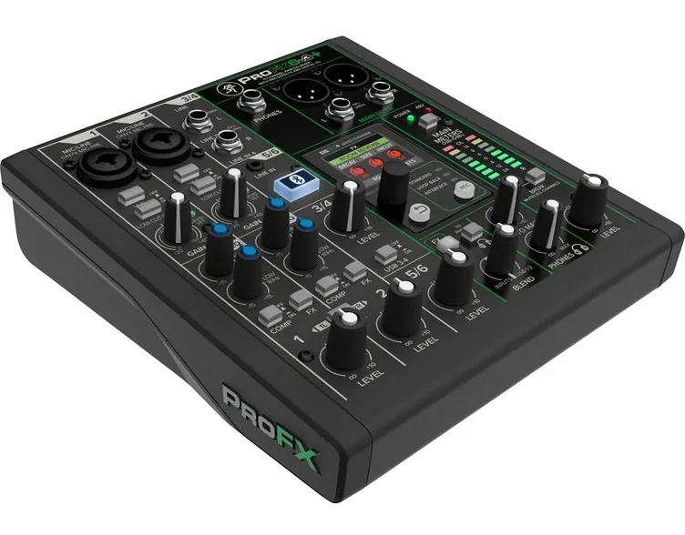 Mackie ProFX6v3+, face avant et faders, photo 3