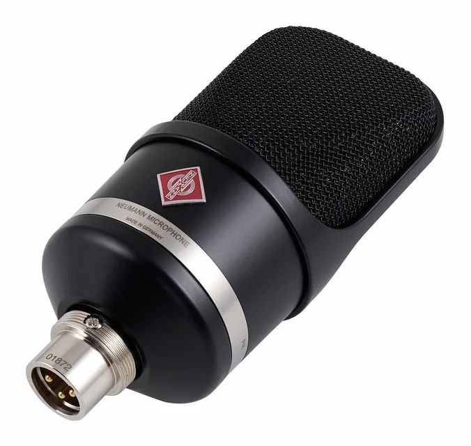 Neumann TLM 107 bk, vue de trois quarts, photo 4