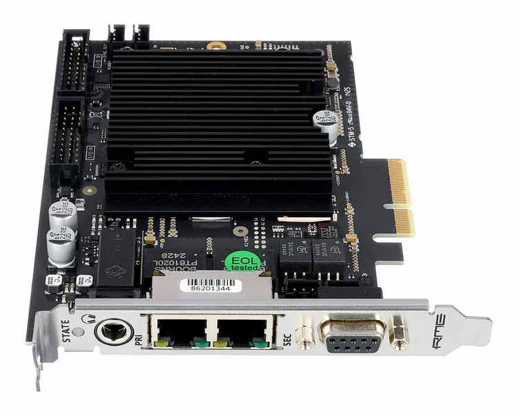 RME HDSPe AoX-D, face avant, photo 2