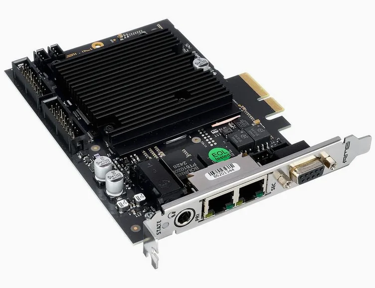 RME HDSPe AoX-D, face arrière et connectique, photo 3