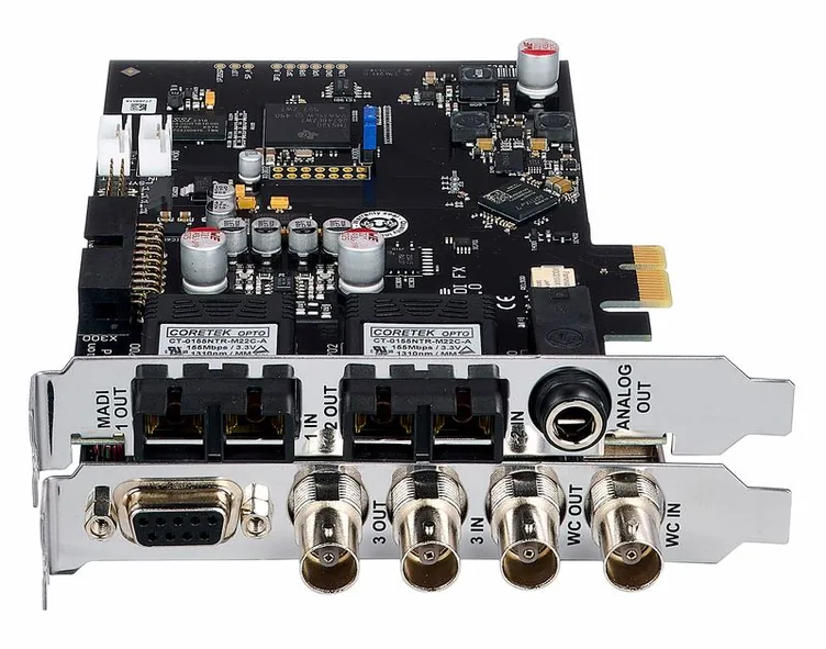 RME HDSPe Madi FX, vue de dessus, photo 2