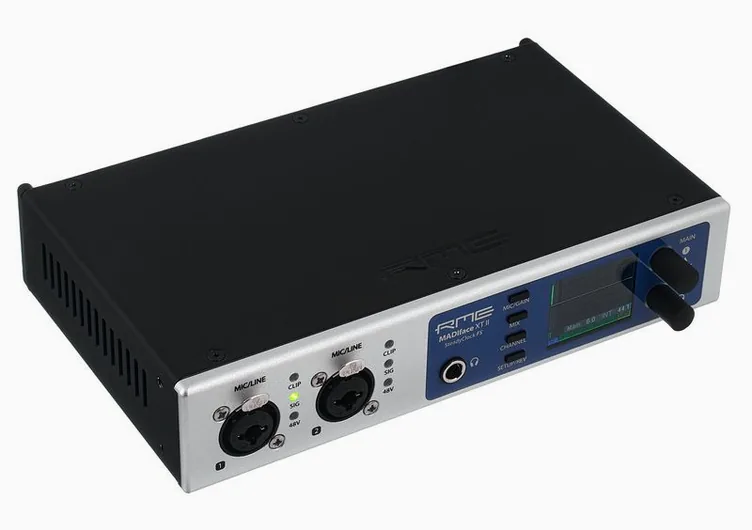 RME Madiface XT II, vue de profil, photo 3