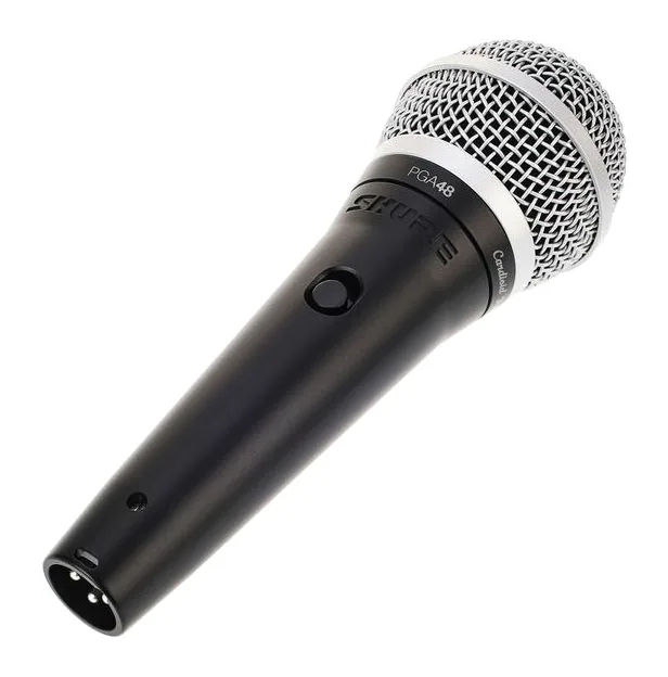 Shure PGA48, vue de trois quarts, photo 2