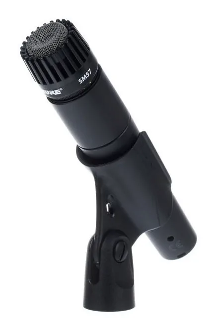 Shure SM57 LC, vue de trois quarts, photo 2