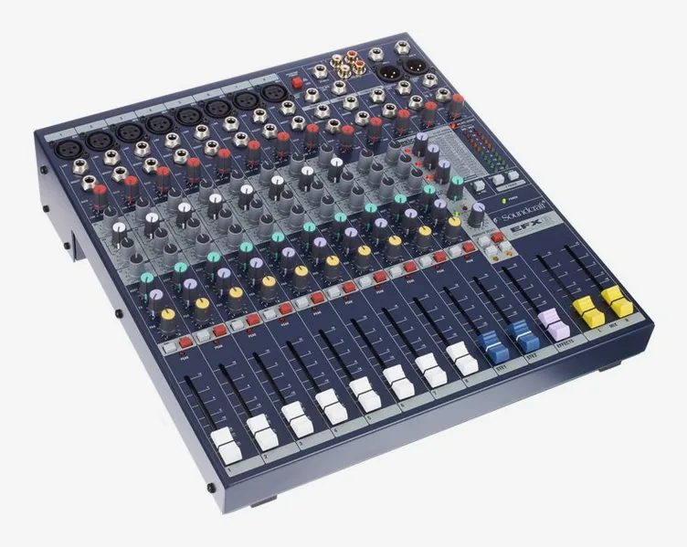 Soundcraft EFX8, face arrière, photo 3